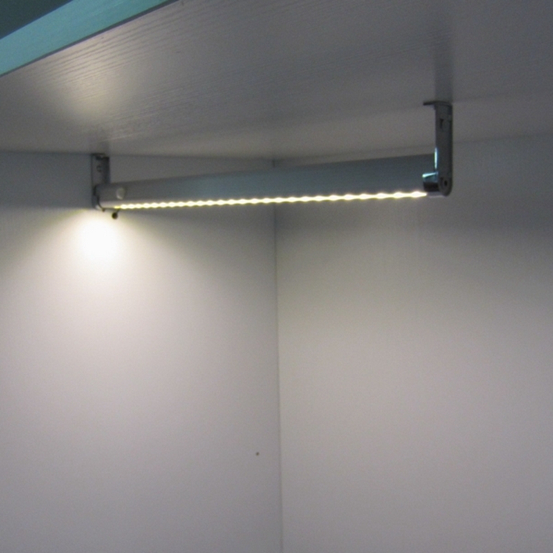 led closet light