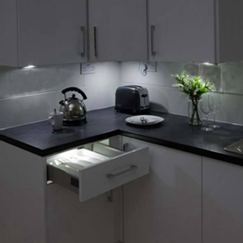 kitchen cabinet lighting